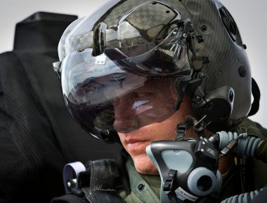 Το κράνος των πιλότων των F-35 «αγγίζει» τα όρια της επιστημονικής φαντασίας (φωτό)